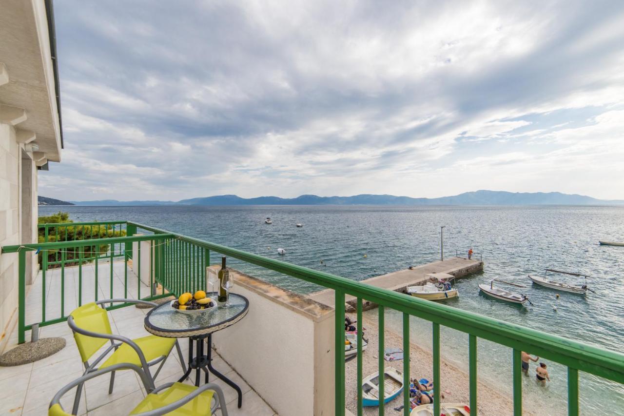 Hotel Riva Brist Εξωτερικό φωτογραφία